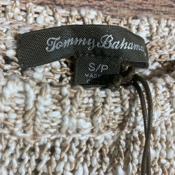 NWT Tommy Bahama knitted sweater - Picture 3 of 4